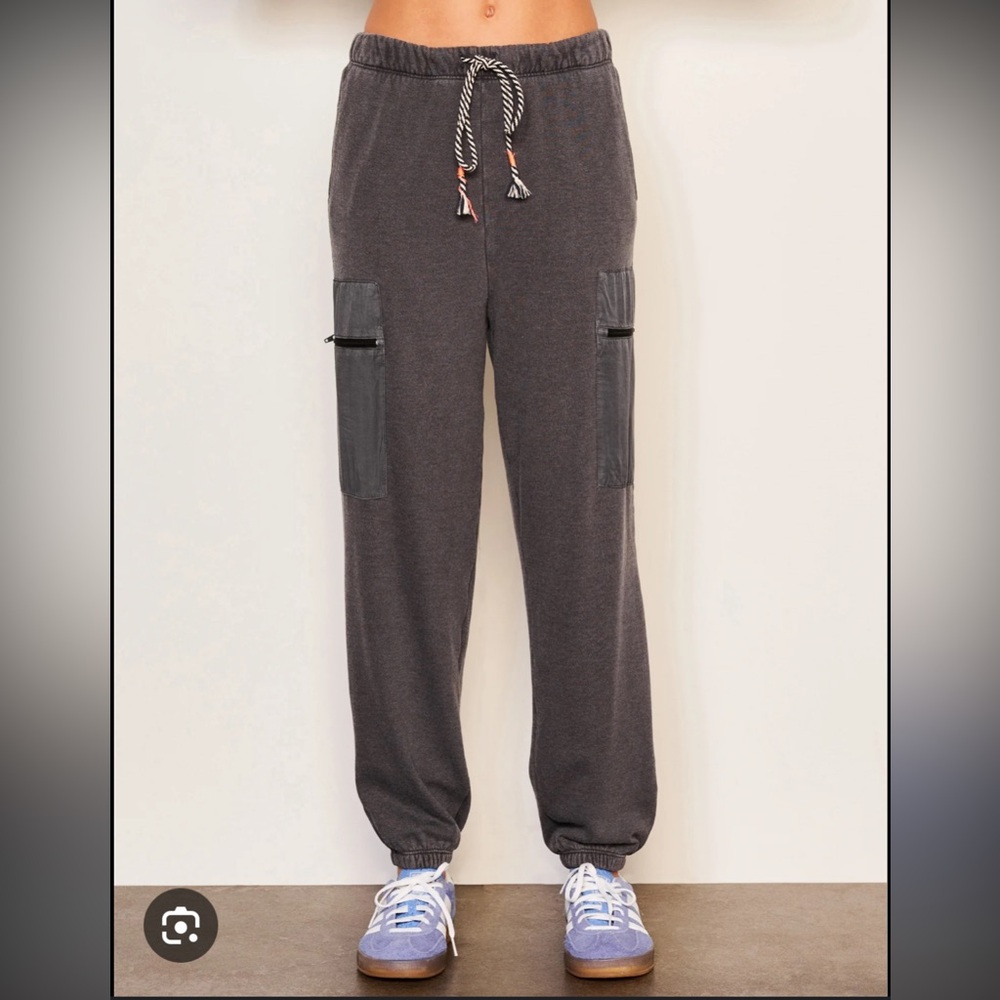 Sundry Cargo sweat pants.